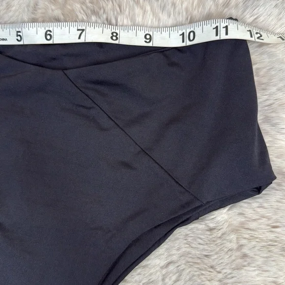 L*Space | High Tide Bikini Bottom, in Black, Size L - Picture 8 of 8
